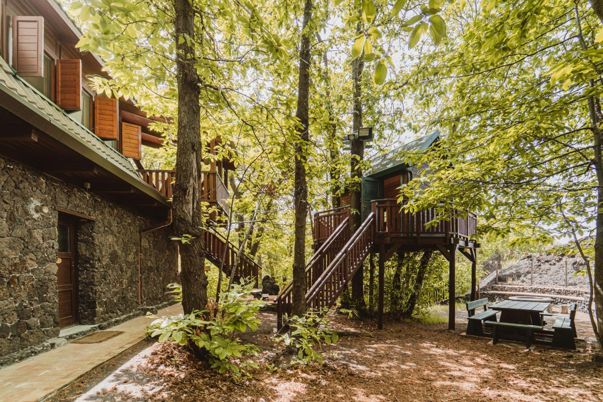 Matilde'S Chalet Etna Nature House นีโกโลซี ภายนอก รูปภาพ