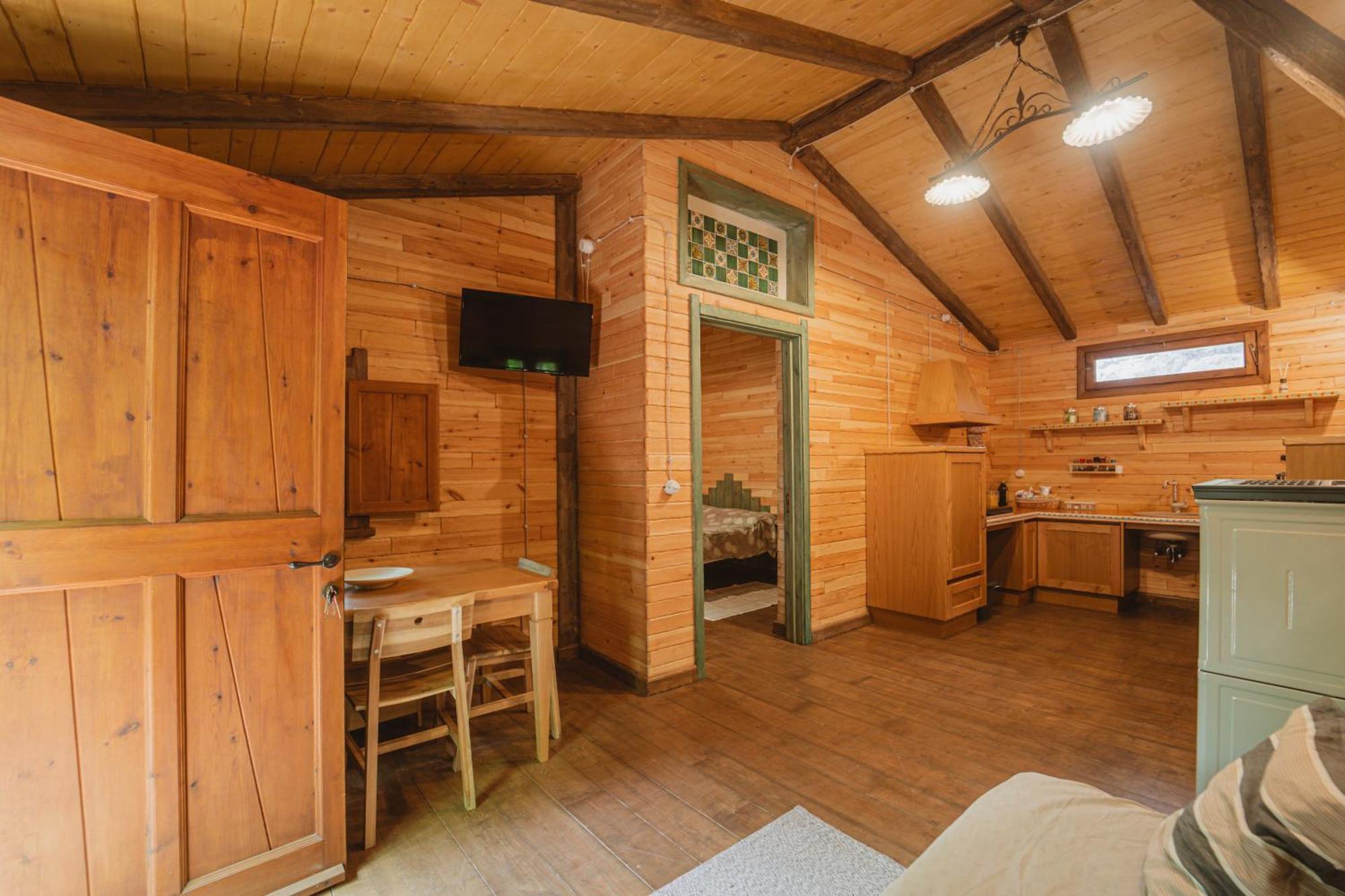 Matilde'S Chalet Etna Nature House นีโกโลซี ภายนอก รูปภาพ