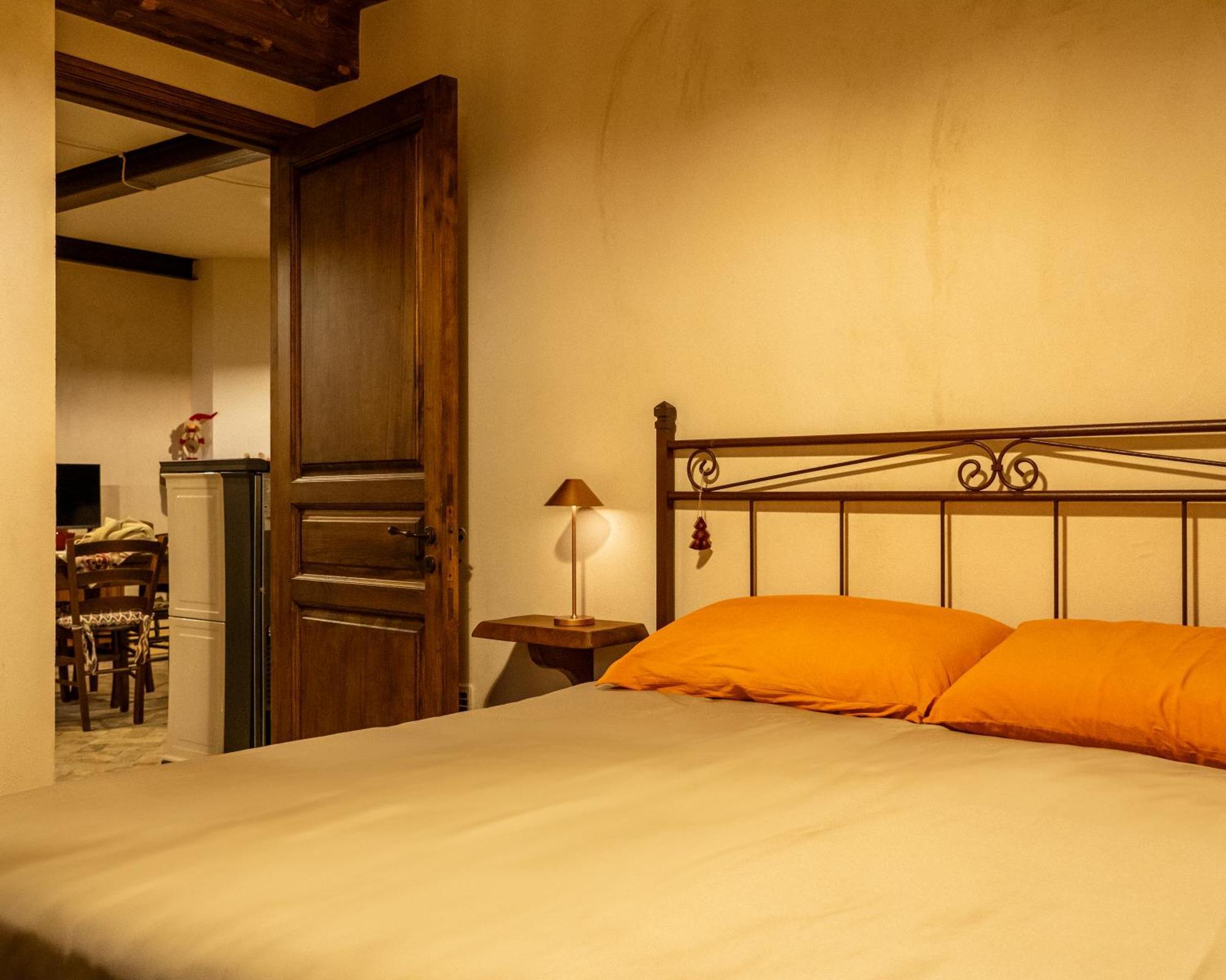 Matilde'S Chalet Etna Nature House นีโกโลซี ภายนอก รูปภาพ