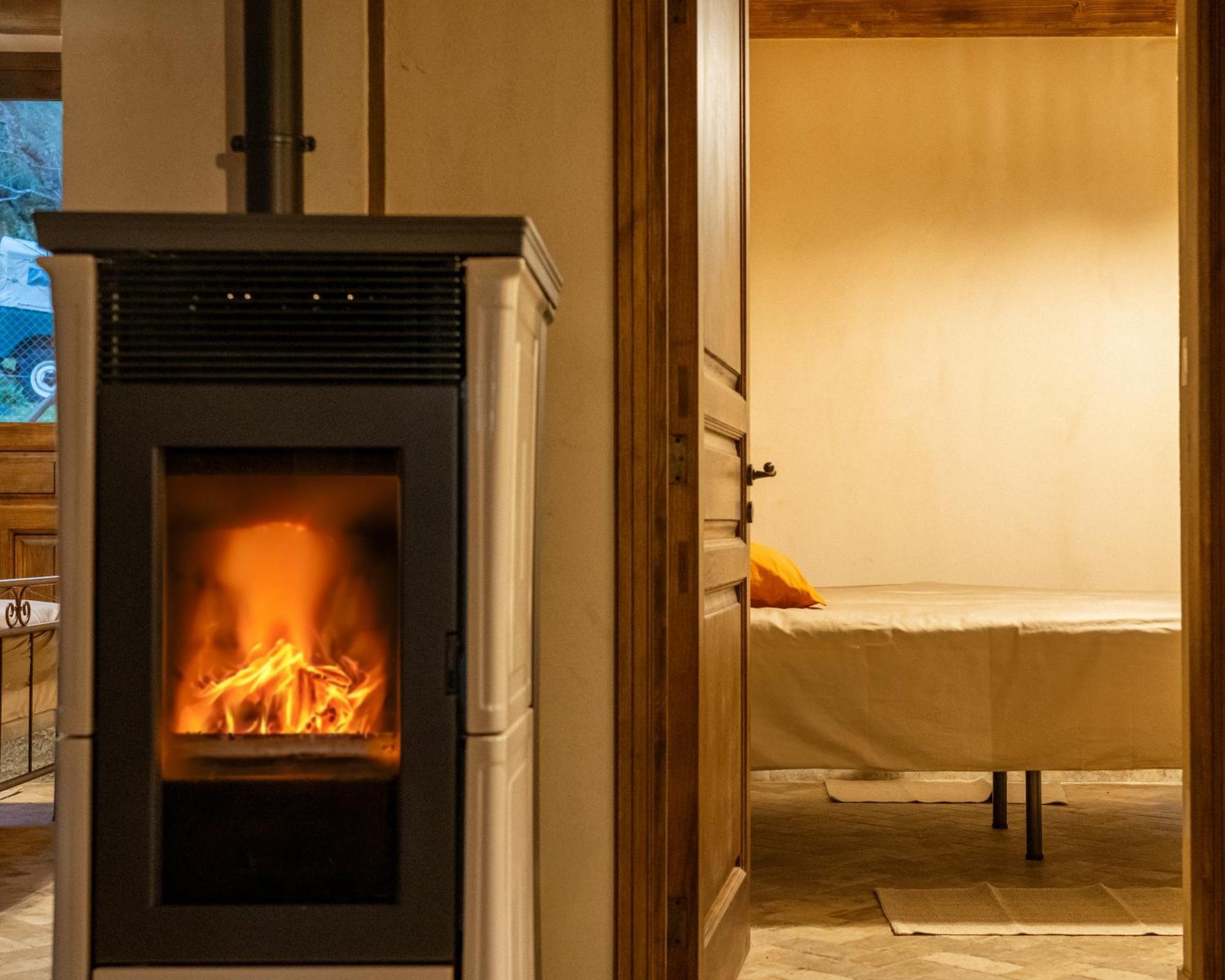 Matilde'S Chalet Etna Nature House นีโกโลซี ภายนอก รูปภาพ