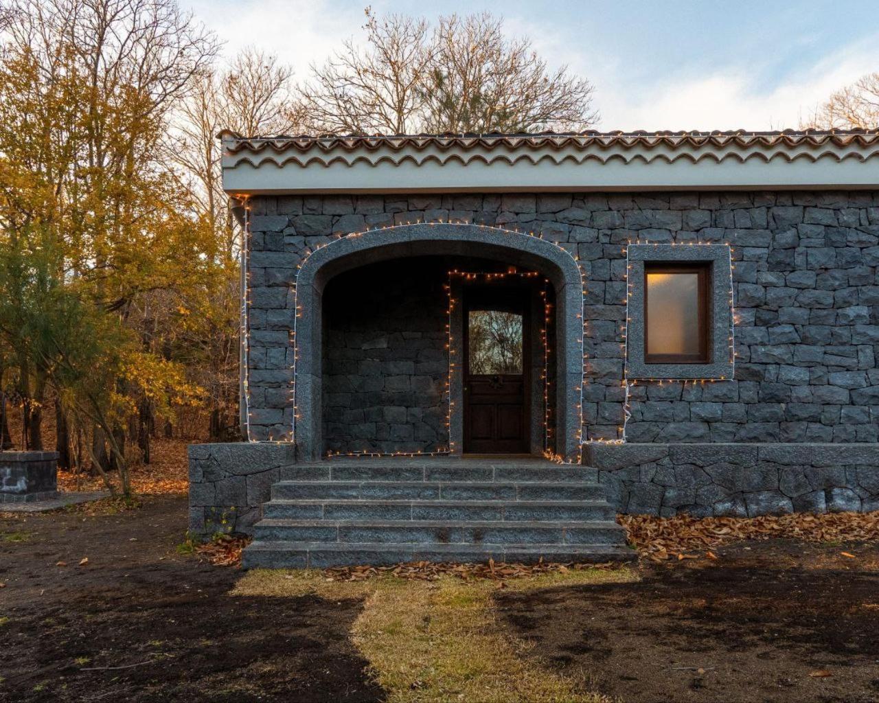 Matilde'S Chalet Etna Nature House นีโกโลซี ภายนอก รูปภาพ